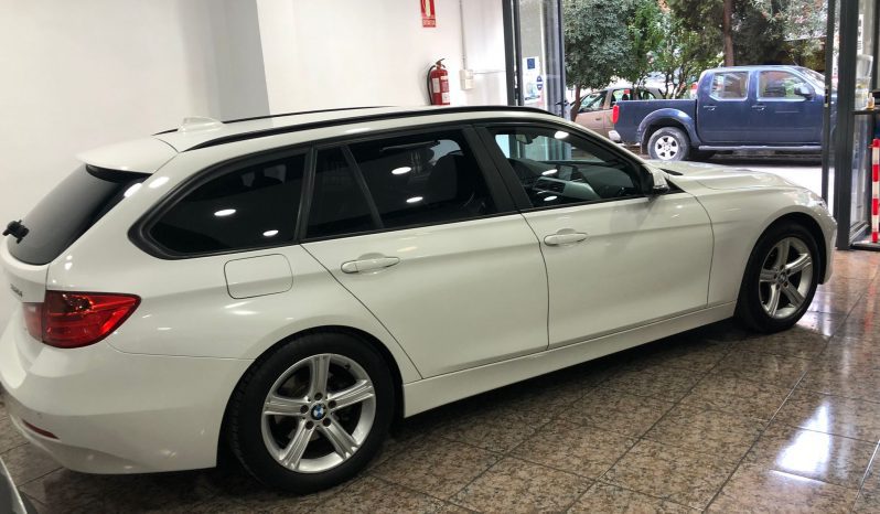 BMW SERIE 3 – 320 D TOURING 5p lleno